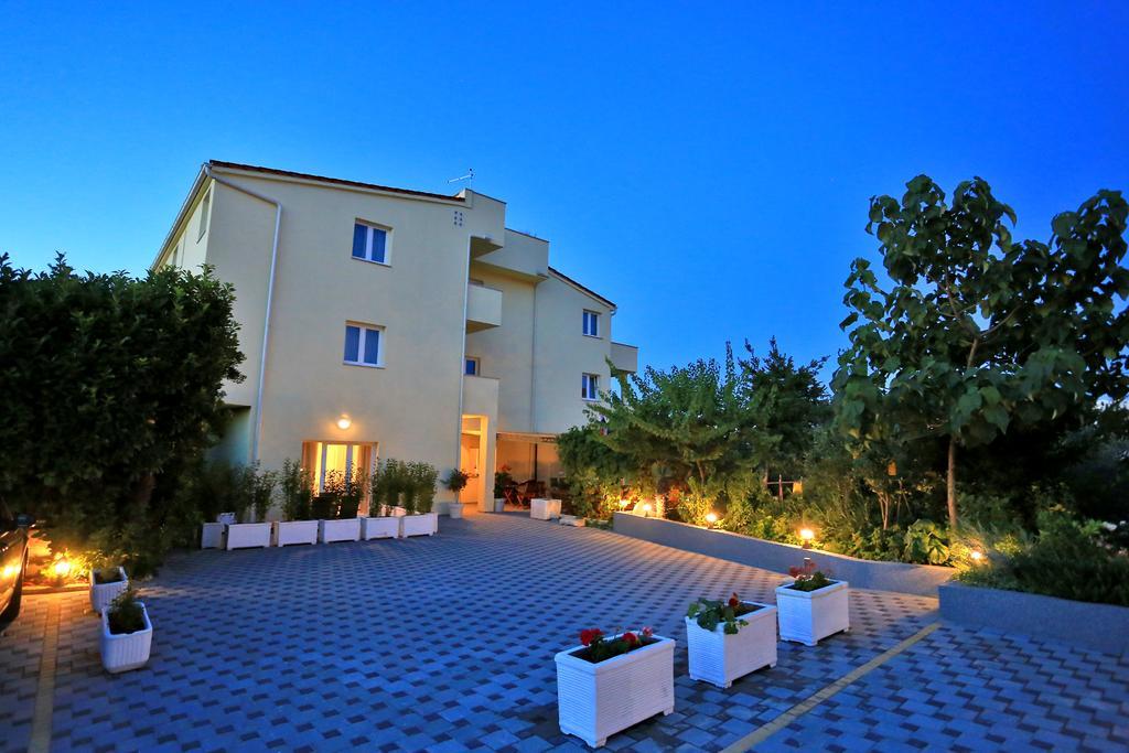 Apartments & Rooms Stella Adriatica 穆泰尔岛 外观 照片